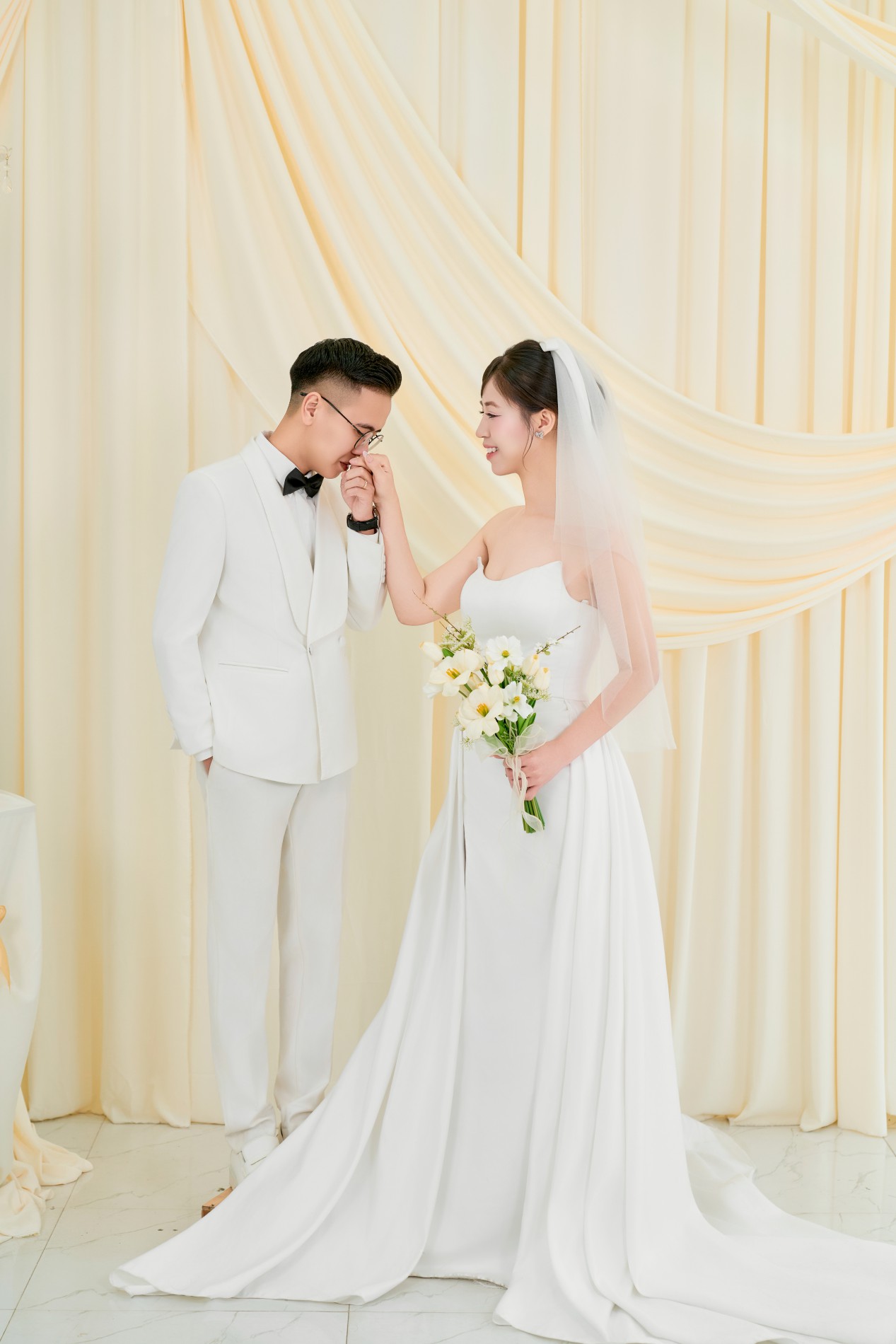 thiệp cưới online